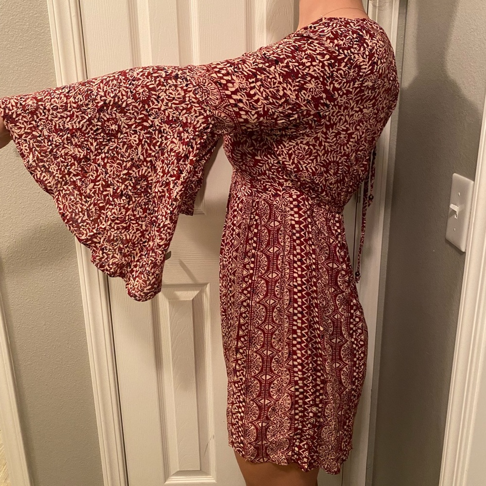 Red Pattern Flowy Mini dress - Picture 3 of 4